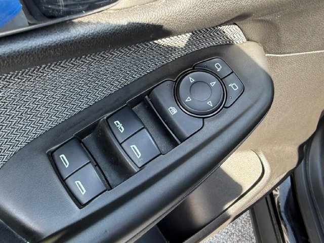 Used 2025 Chevrolet TrailBlazer LT AWD/4WD image 19