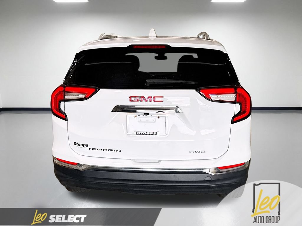 Used 2024 GMC Terrain SLT w/ LPO, Floor Liner Package AWD/4WD image 9