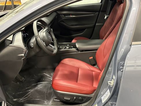 New 2026 MAZDA MAZDA3 Carbon image 3