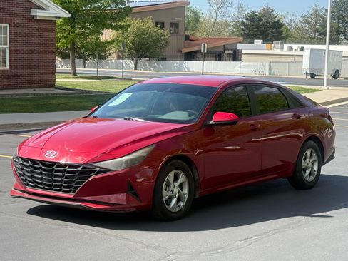 Used 2021 Hyundai Elantra SE w/ Cargo Package FWD image 8