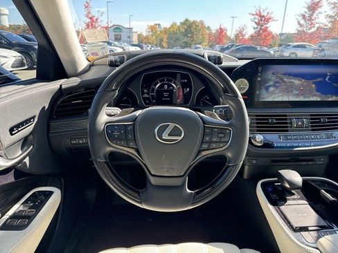 Certified 2022 Lexus LS 500 image 12