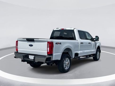 New 2026 Ford F250 4x4 Crew Cab Super Duty image 4