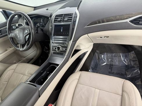 Used 2018 Lincoln MKZ Reserve w/ Climate Package image 11