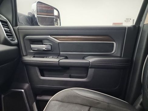 Used 2022 RAM 2500 Laramie image 32