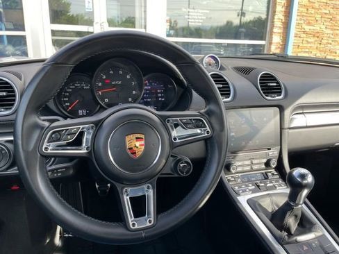 Used 2022 Porsche 718 Cayman GTS RWD image 27