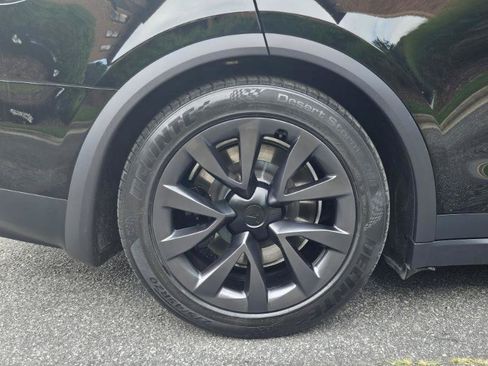 Used 2023 Tesla Model X AWD/4WD image 16