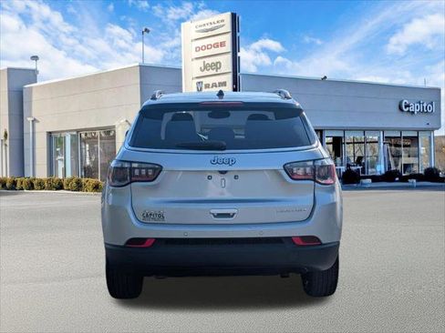 Certified 2025 Jeep Compass Limited AWD/4WD image 4