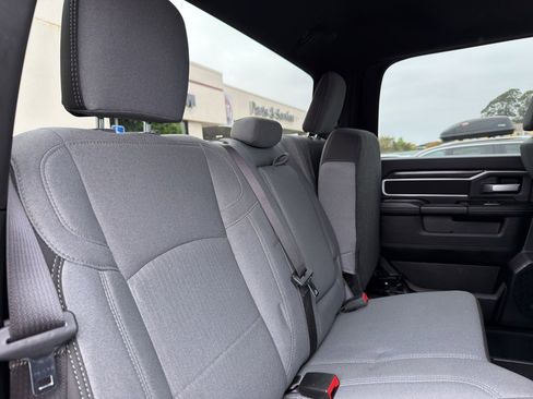 Used 2024 RAM 2500 Big Horn image 19