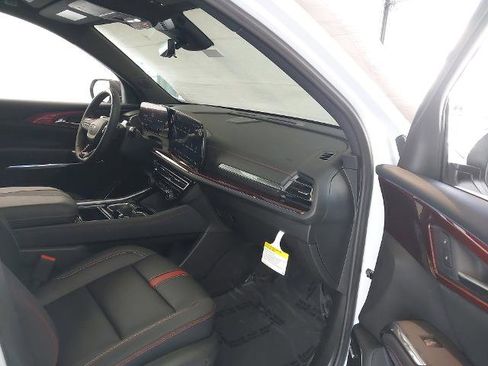 New 2026 Chevrolet Traverse RS image 29