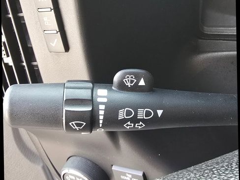 Used 2020 Chevrolet Express 2500 image 22