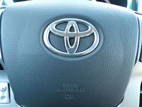 Used 2014 Toyota Tacoma 4x4 Double Cab w/ SR5 Package image 32