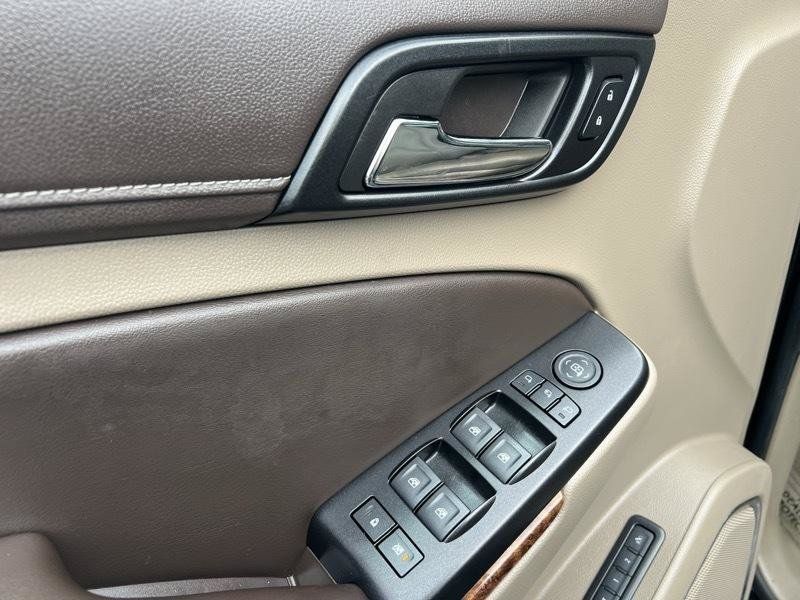 Used 2018 Chevrolet Suburban Premier AWD/4WD image 29