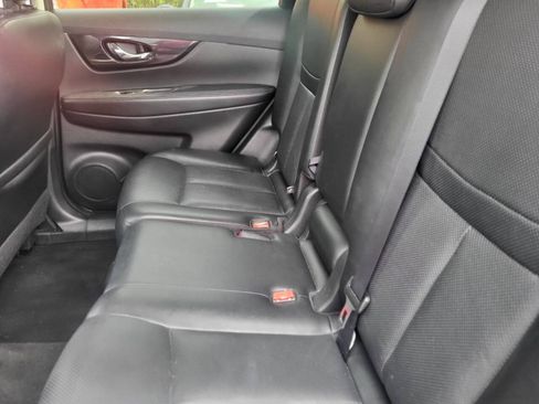 Used 2017 Nissan Rogue SL AWD/4WD image 16
