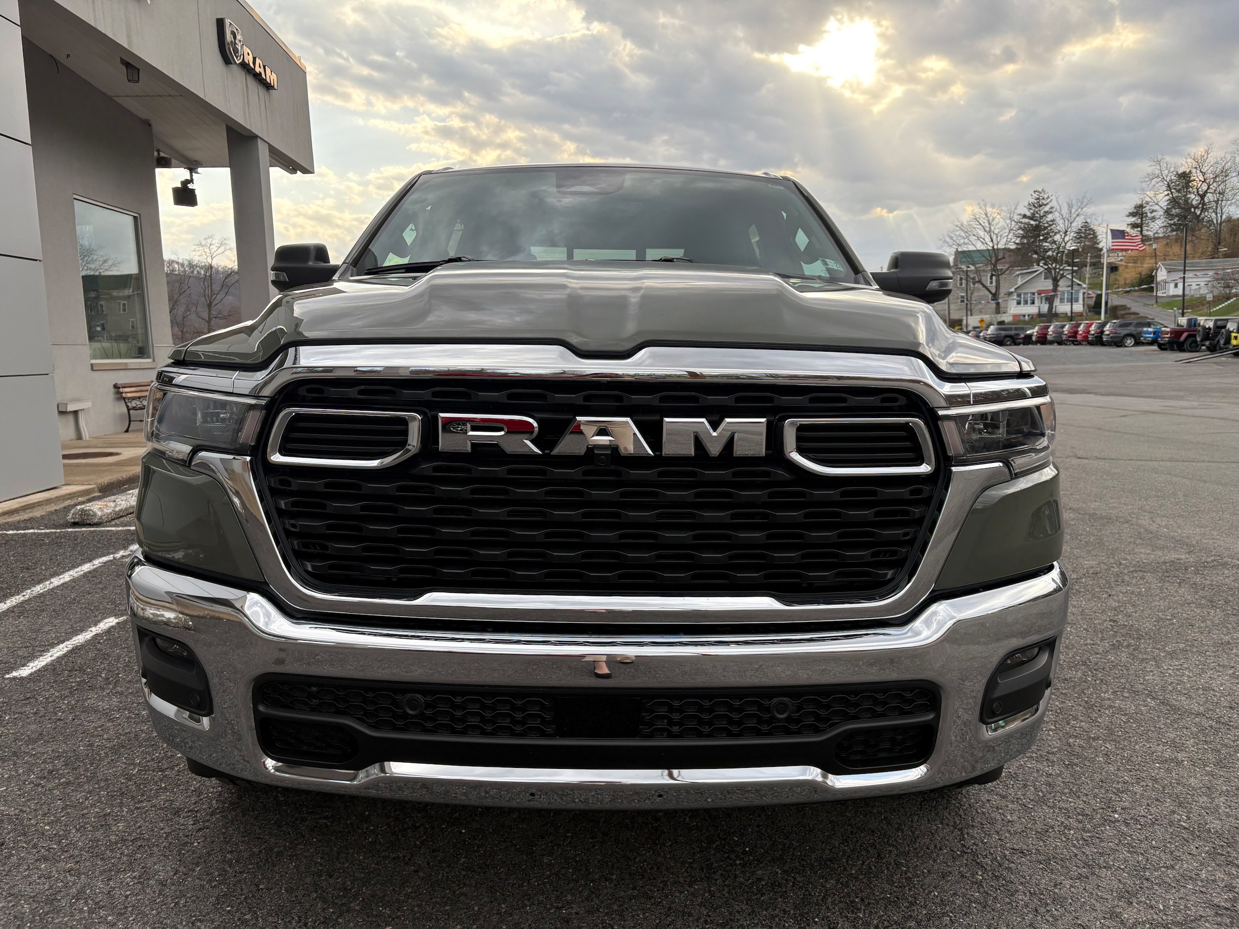 New 2026 RAM 1500 Big Horn AWD/4WD image 4