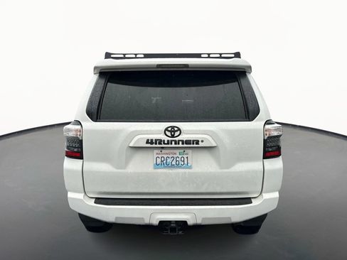 Used 2020 Toyota 4Runner SR5 image 4