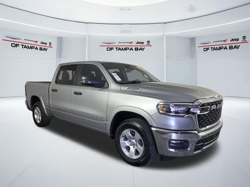 Used 2025 RAM 1500 Big Horn AWD/4WD image 2