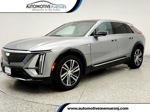 Used 2025 Cadillac Lyriq Luxury RWD image 1