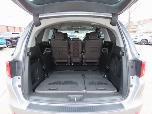Certified 2023 Honda Odyssey Touring image 11
