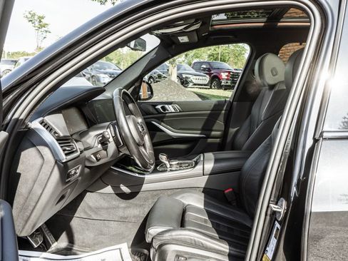 Used 2022 BMW X5 M50i AWD/4WD image 21
