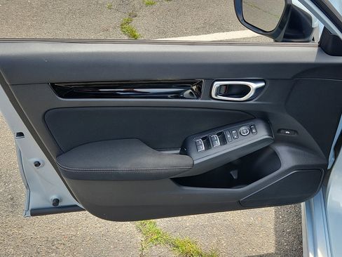 Used 2023 Honda Civic EX image 12