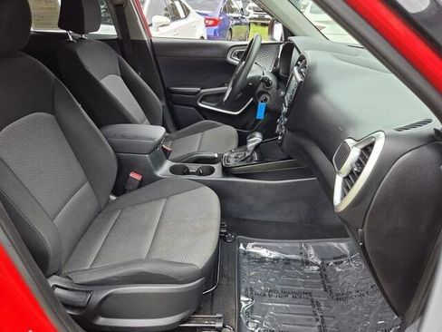 Used 2021 Kia Soul LX FWD image 22
