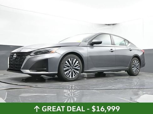 Used 2023 Nissan Altima 2.5 SV image 45