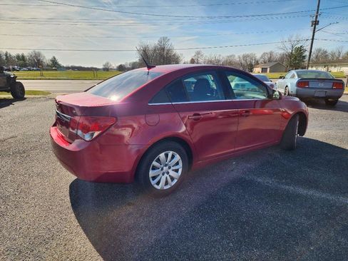 Used 2011 Chevrolet Cruze LT image 4