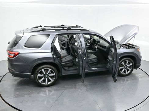 Used 2025 Honda Pilot Elite image 38