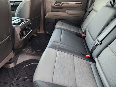 New 2026 Chevrolet Silverado 1500 ZR2 w/ Dark Appearance Package image 21