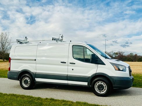 Used 2016 Ford Transit 150 130 Low Roof image 5