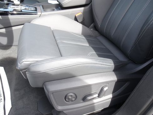 Certified 2023 Audi Q5 2.0T Premium Plus w/ Premium Plus Package AWD/4WD image 9