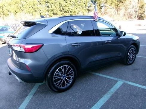 Certified 2022 Ford Escape SEL w/ Class II Trailer Tow Package FWD image 5