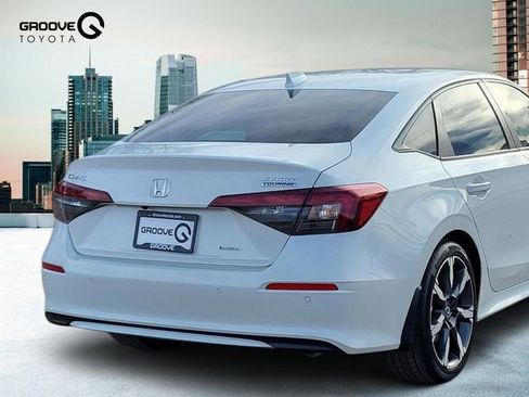 Used 2025 Honda Civic Sport Touring image 6