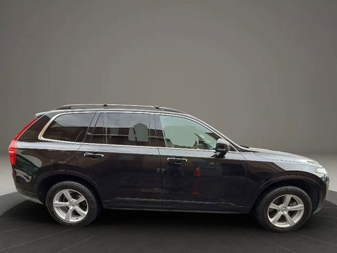 Used 2019 Volvo XC90 T5 Momentum AWD/4WD image 4