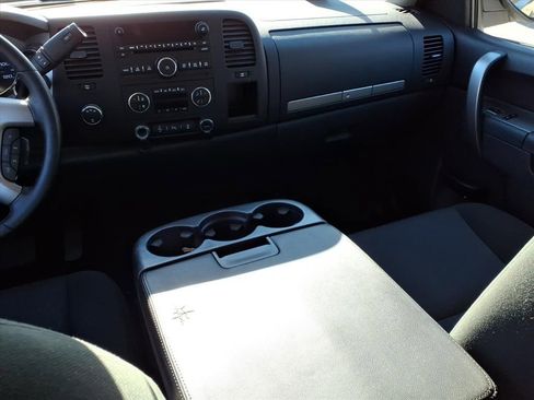 Used 2013 Chevrolet Silverado 2500 LT w/ Interior Plus Package image 13