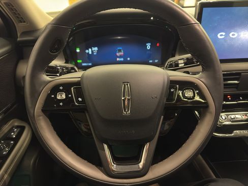 Used 2025 Lincoln Corsair Grand Touring w/ Equipment Group 301A image 22