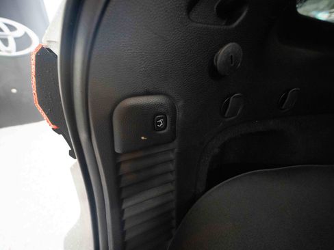 Used 2015 Jeep Grand Cherokee Altitude image 29