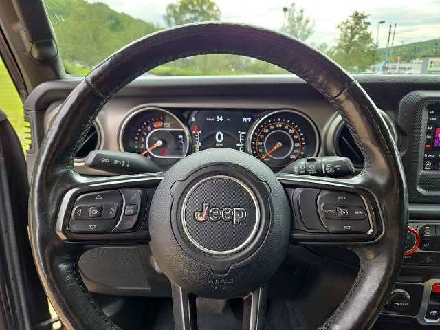 Used 2020 Jeep Wrangler Sport AWD/4WD image 4