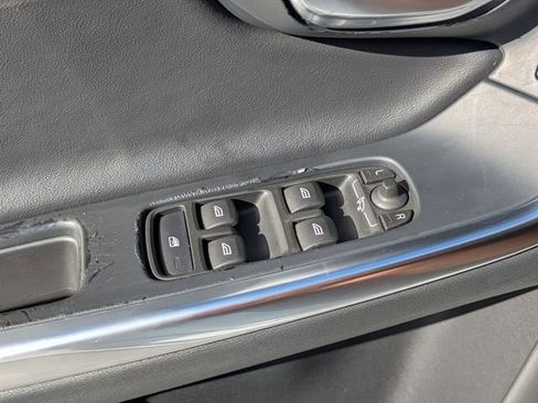 Used 2016 Volvo S60 T6 R-Design Platinum w/ Climate Package image 22