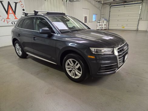 Used 2020 Audi Q5 2.0T Premium w/ Convenience Package AWD/4WD image 10