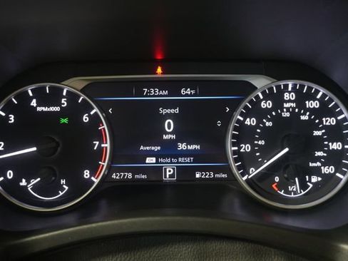 Used 2023 Nissan Sentra SV w/ SV Premium Package FWD image 11