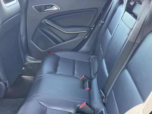 Used 2015 Mercedes-Benz CLA 250 image 34