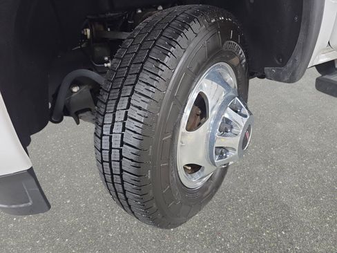 Used 2019 GMC Sierra 3500 Denali w/ Duramax Plus Package image 31