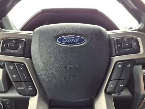 Used 2020 Ford F150 Platinum w/ Equipment Group 701A Luxury AWD/4WD image 17