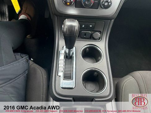 Used 2016 GMC Acadia SLE image 18