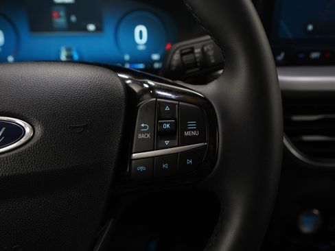 Used 2023 Ford Escape Platinum image 28