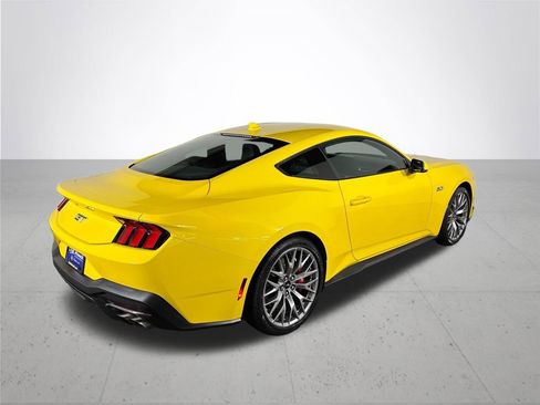 Used 2024 Ford Mustang GT Premium RWD image 7