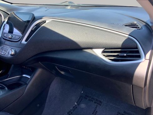 Used 2023 Chevrolet Malibu LT FWD image 19