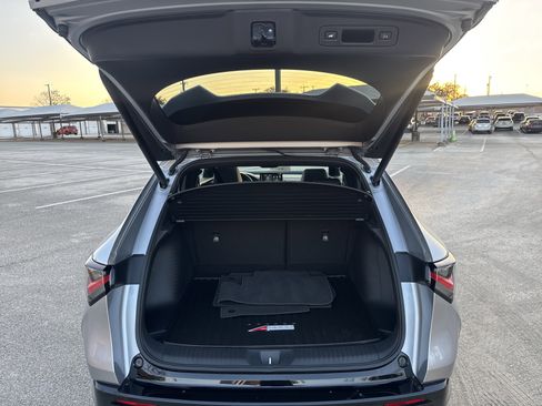 Used 2025 Acura ADX A-Spec image 11