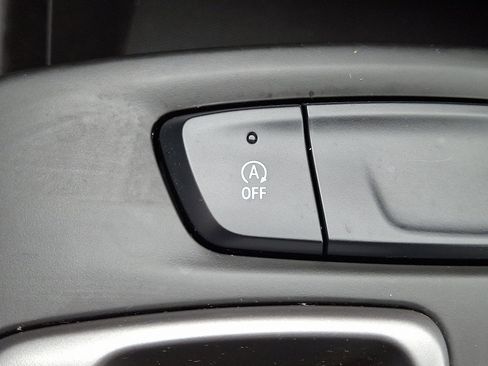 Used 2024 Chevrolet Trax RS w/ Driver Confidence Package image 23